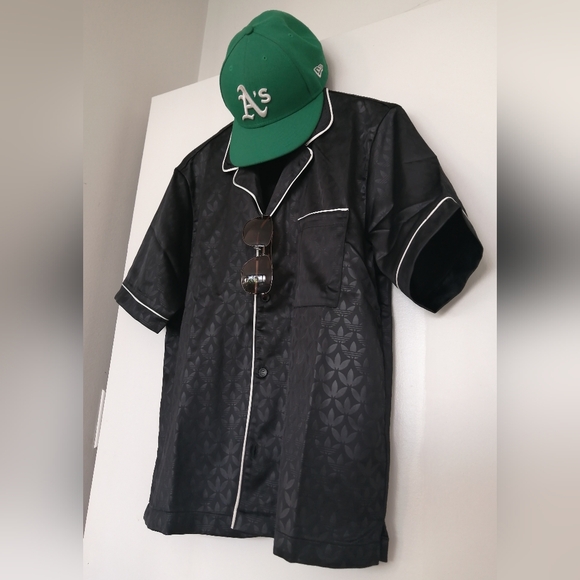 Adidas Graphics Monogram Shirt. Trefoil All Over Print. Black. New With Tags. - Picture 2 of 16